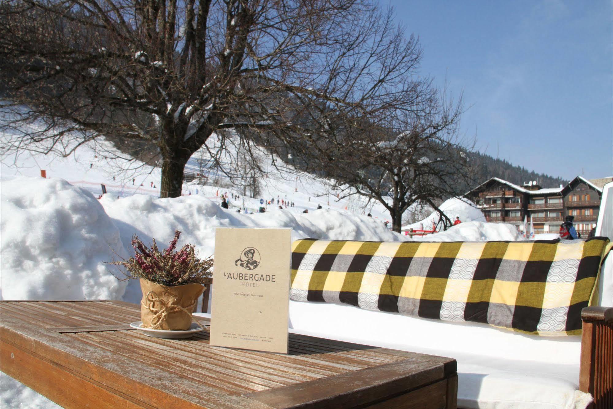 Hotel L'Aubergade モルジヌ エクステリア 写真