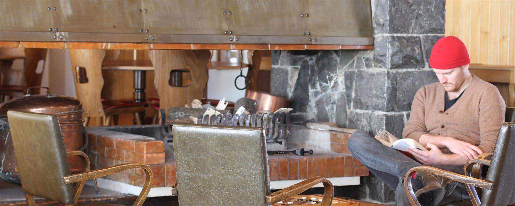 Hotel L'Aubergade モルジヌ エクステリア 写真